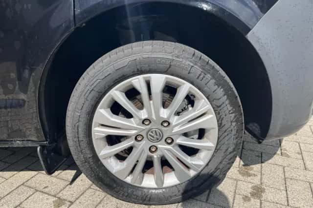 Volkswagen Transporter (2024) thumbnail 2