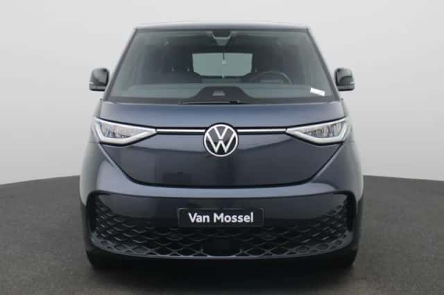 Volkswagen ID. Buzz (2024) thumbnail 3