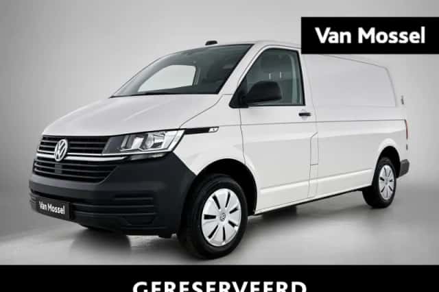 Volkswagen Transporter (2024) thumbnail 1