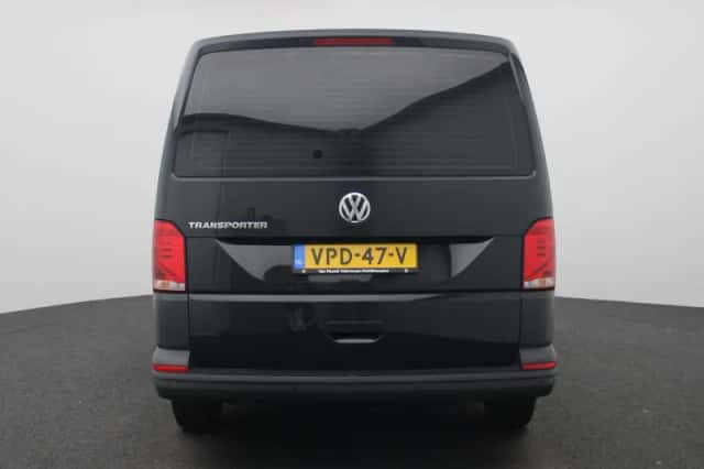 Volkswagen Transporter (2022) thumbnail 5