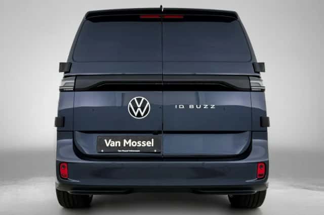Volkswagen ID. Buzz (2026) thumbnail 3