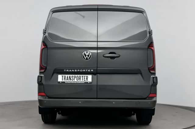 Volkswagen Transporter (2024) thumbnail 3