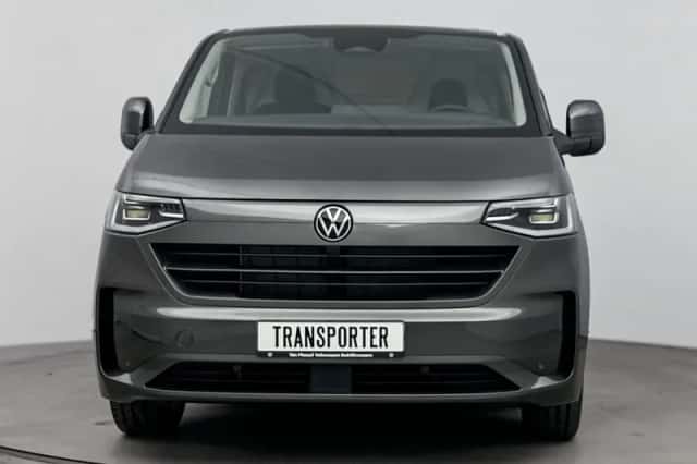 Volkswagen Transporter (2024) thumbnail 5