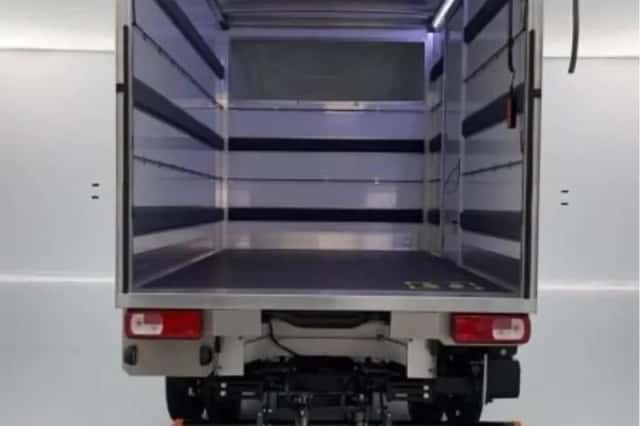 Volkswagen Crafter (2024) thumbnail 5