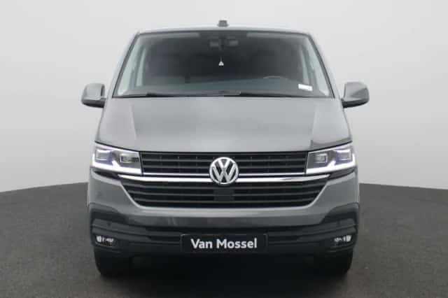 Volkswagen Transporter (2022) thumbnail 3