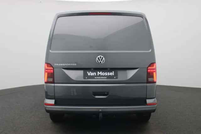 Volkswagen Transporter (2022) thumbnail 5