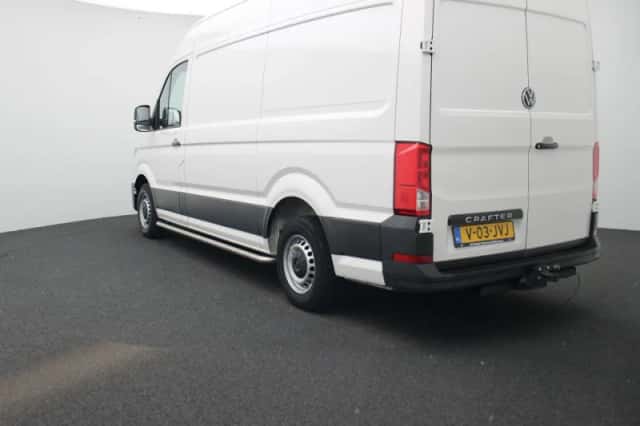 Volkswagen Crafter (2024) thumbnail 2