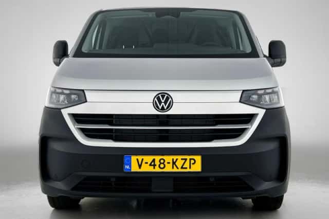 Volkswagen Transporter (2024) thumbnail 5