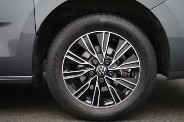 Volkswagen Multivan (2023) thumbnail 18
