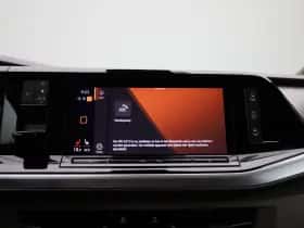 Volkswagen Multivan thumbnail 30