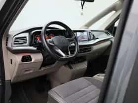 Volkswagen Multivan thumbnail 37
