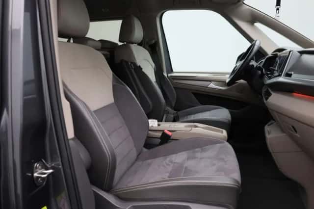 Volkswagen Multivan (2023) thumbnail 39