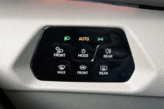 Volkswagen Multivan (2026) thumbnail 25