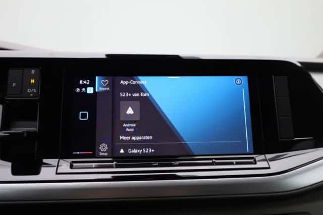 Volkswagen Multivan (2024) thumbnail 23