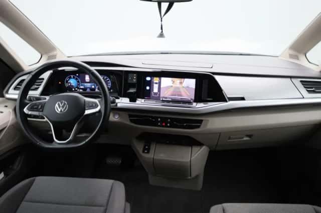 Volkswagen Multivan (2024) thumbnail 32