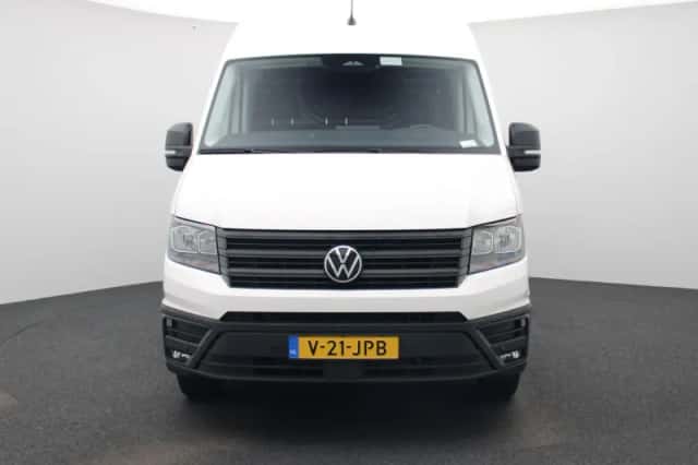 Volkswagen Crafter (2024) thumbnail 3