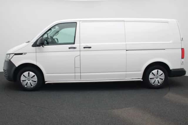 Volkswagen Transporter (2022) thumbnail 4
