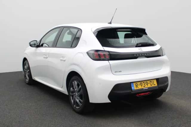 Peugeot 208 (2022) thumbnail 2