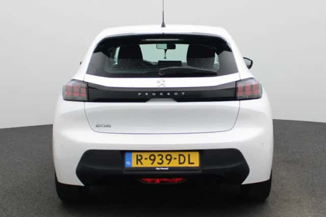 Peugeot 208 (2022) thumbnail 5