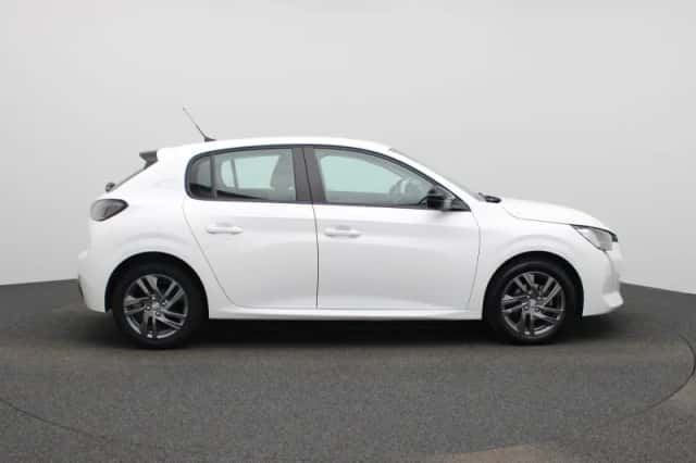 Peugeot 208 (2022) thumbnail 6