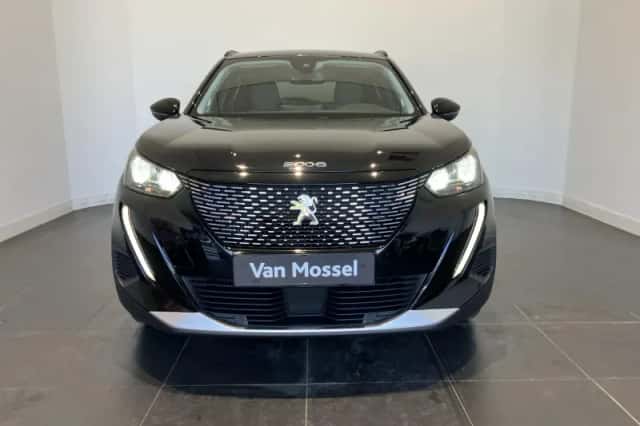 Peugeot 2008 (2022) thumbnail 3
