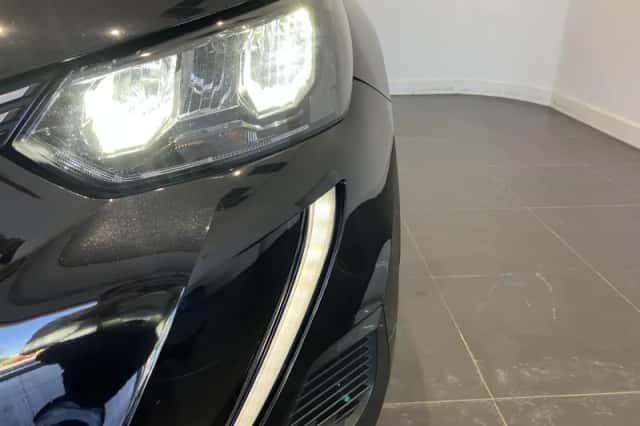 Peugeot 2008 (2022) thumbnail 5