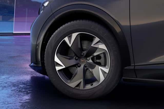 CUPRA Tavascan (2026) thumbnail 5
