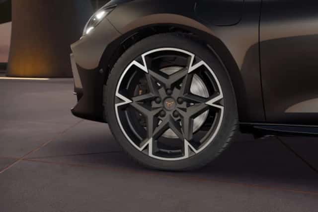 CUPRA Leon (2026) thumbnail 5