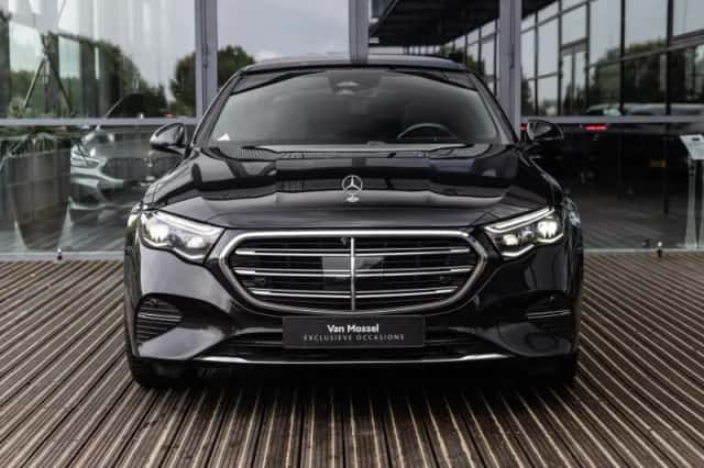 Mercedes-Benz E-Klasse (2024) thumbnail 2