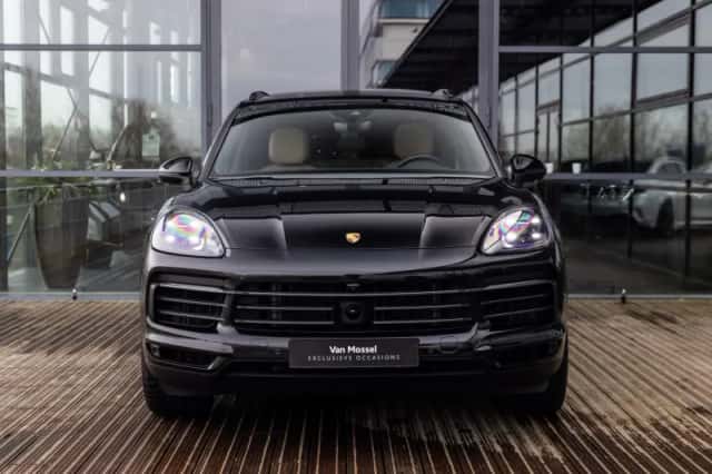 Porsche Cayenne (2022) thumbnail 4