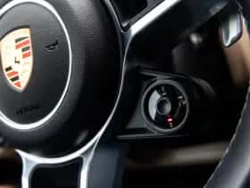 Porsche Cayenne thumbnail 37