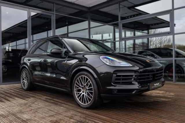 Porsche Cayenne (2022) thumbnail 5