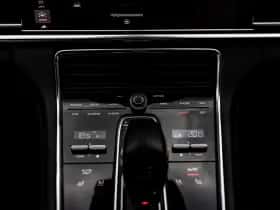 Porsche Panamera thumbnail 39