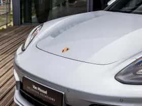 Porsche Panamera thumbnail 45