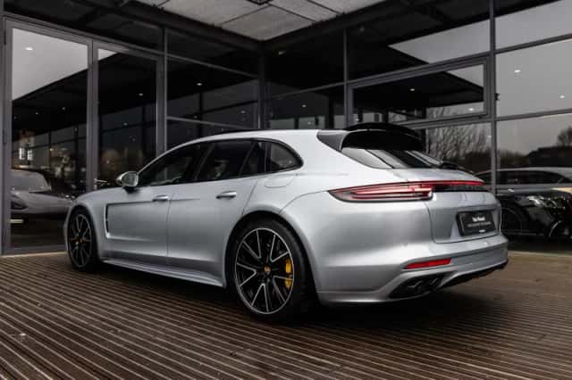 Porsche Panamera (2019) thumbnail 4