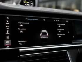 Porsche Panamera thumbnail 44