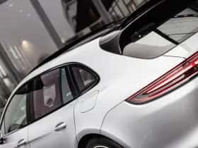 Porsche Panamera thumbnail 10
