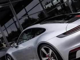 Porsche 911 thumbnail 12