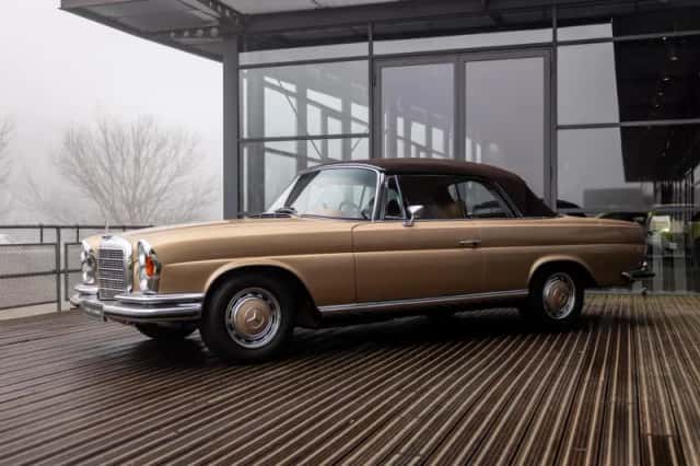 Mercedes-Benz 280 SE (1971) thumbnail 2