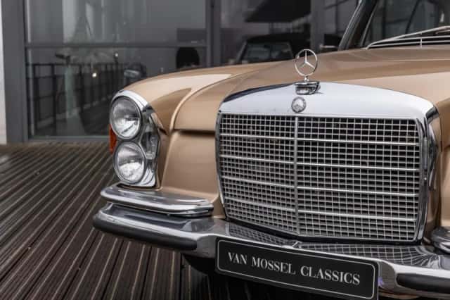 Mercedes-Benz 280 SE (1971) thumbnail 6