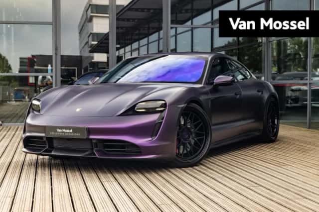 Porsche Taycan (2020) thumbnail 1