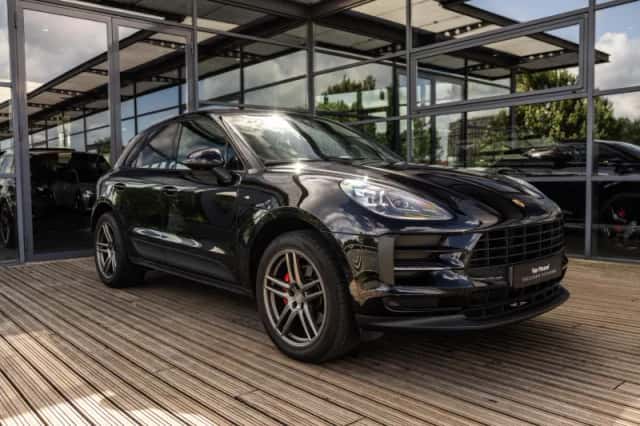 Porsche Macan (2019) thumbnail 3