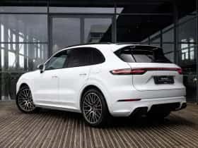 Porsche Cayenne thumbnail 2