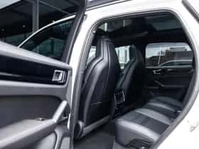 Porsche Cayenne thumbnail 17