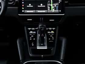 Porsche Cayenne thumbnail 22