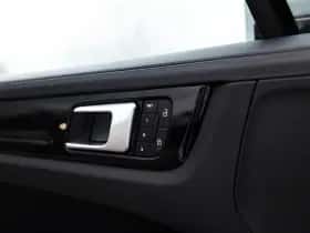 Porsche Cayenne thumbnail 29