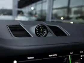 Porsche Cayenne thumbnail 37