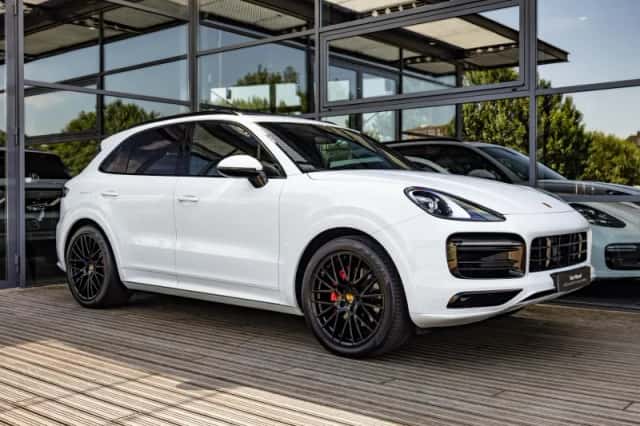 Porsche Cayenne (2021) thumbnail 5