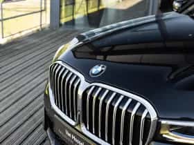 BMW 7-Serie thumbnail 8