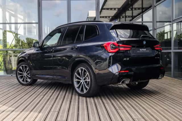 BMW X3 (2023) thumbnail 4